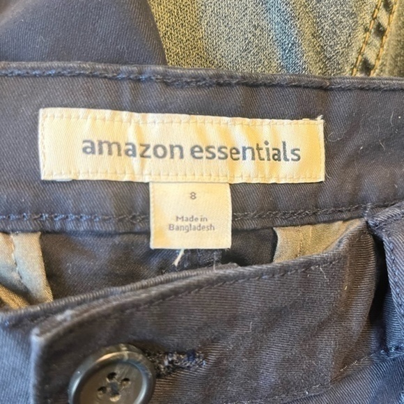 NWT - Amazon Essentials Women's Mid-Rise Slim-Fit Cropped Tapered Leg Khaki Pant - Picture 4 of 6